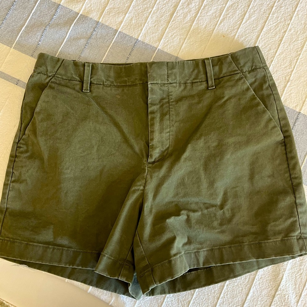 Banana republic khaki shorts